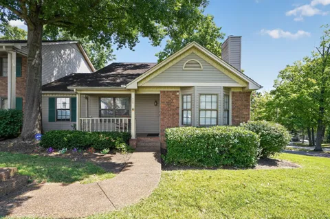 539 Upsall Dr