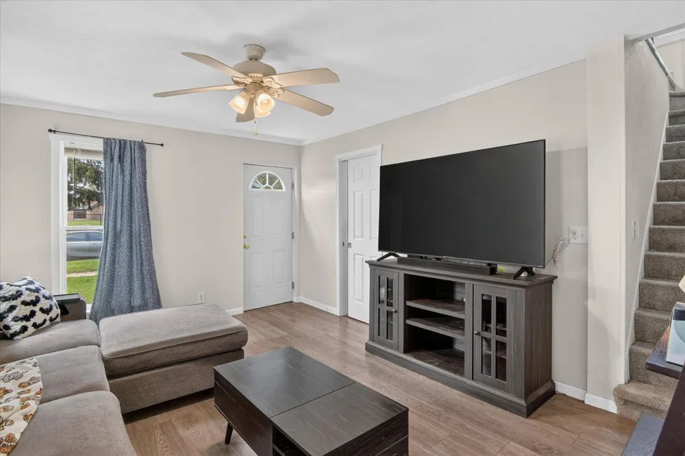813 Backus Street Jackson City, MI 49202