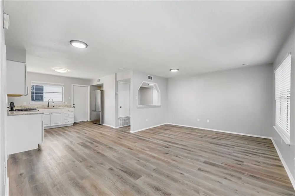 5645 Pinon Vista Drive Austin, TX 78724