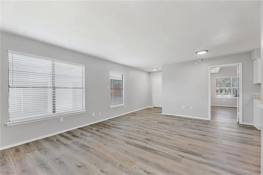 5645 Pinon Vista Drive Austin, TX 78724