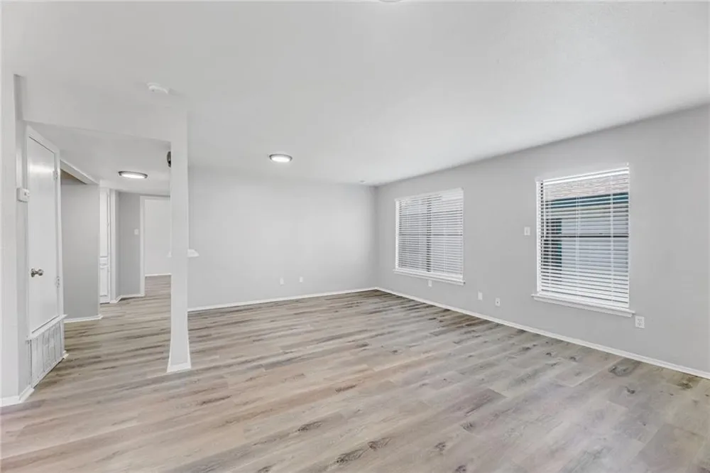 5645 Pinon Vista Drive Austin, TX 78724