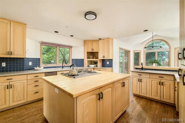 1127 Juniper Avenue Boulder, CO 80304