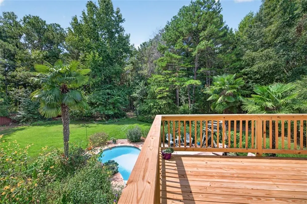 2194 Indian Shoals Drive NE Loganville, GA 30052