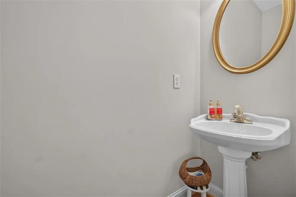 2194 Indian Shoals Drive NE Loganville, GA 30052