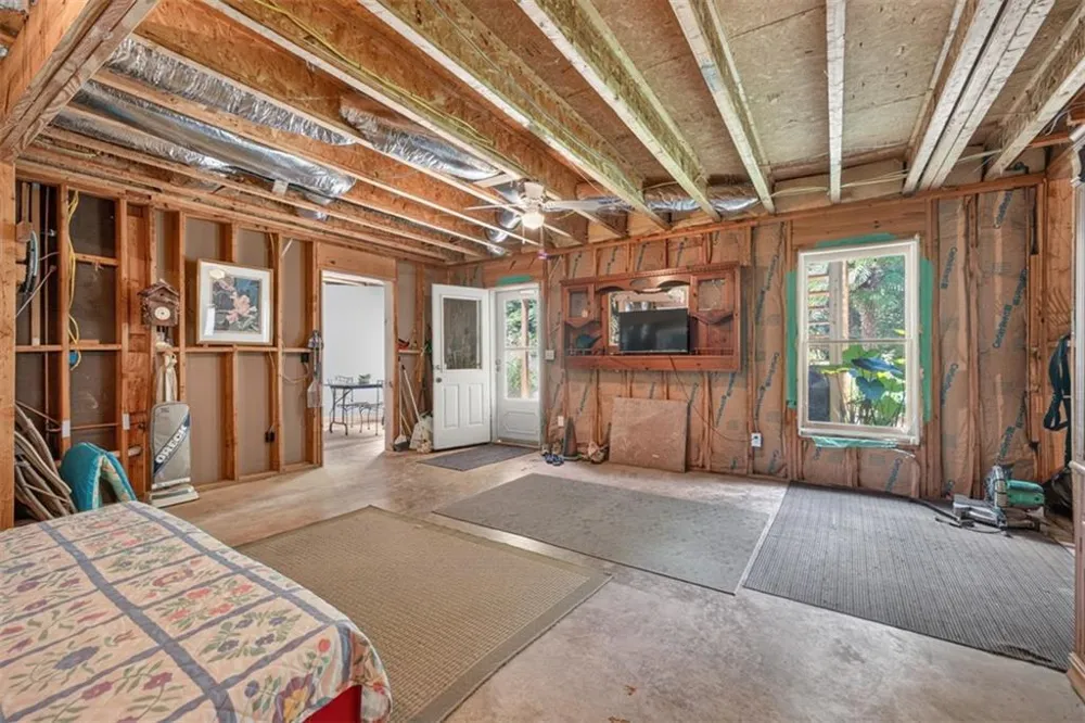 2194 Indian Shoals Drive NE Loganville, GA 30052