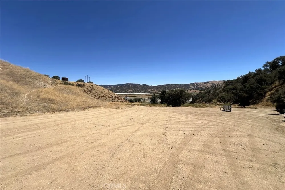 1588 Ridge Route Drive Lebec, CA 93243