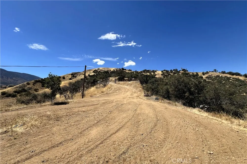 1588 Ridge Route Drive Lebec, CA 93243