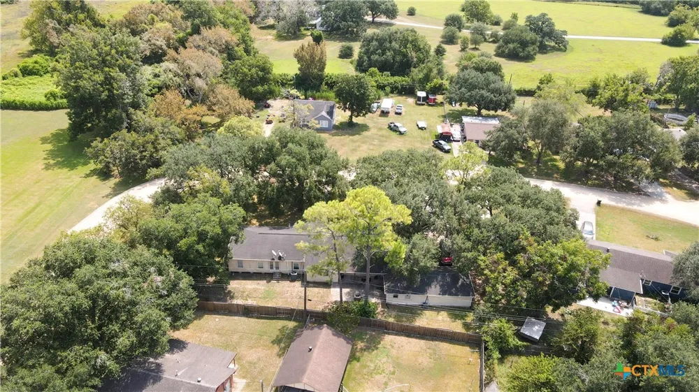 321 Circle Drive Wharton, TX 77488