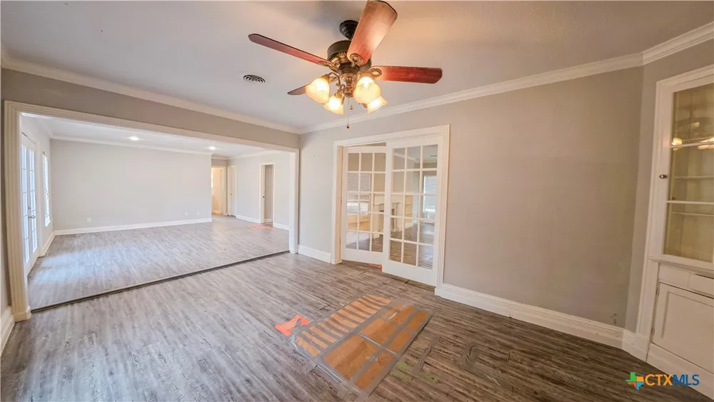 321 Circle Drive Wharton, TX 77488