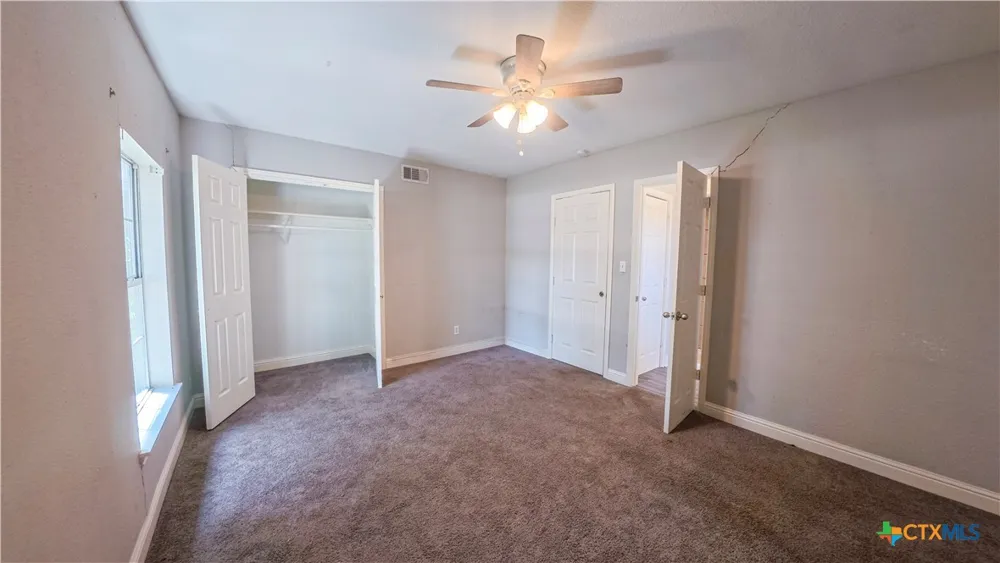 321 Circle Drive Wharton, TX 77488