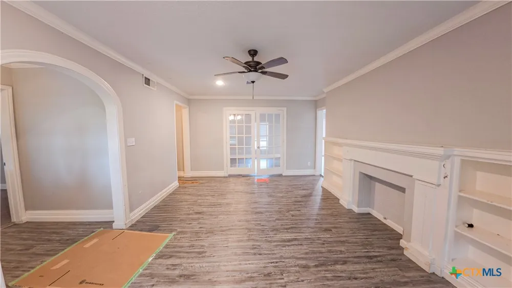 321 Circle Drive Wharton, TX 77488