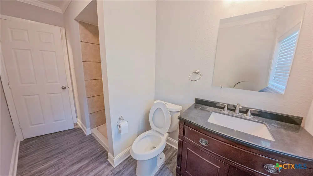 321 Circle Drive Wharton, TX 77488