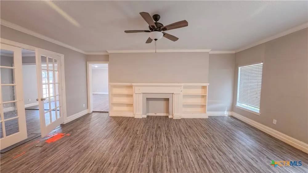 321 Circle Drive Wharton, TX 77488