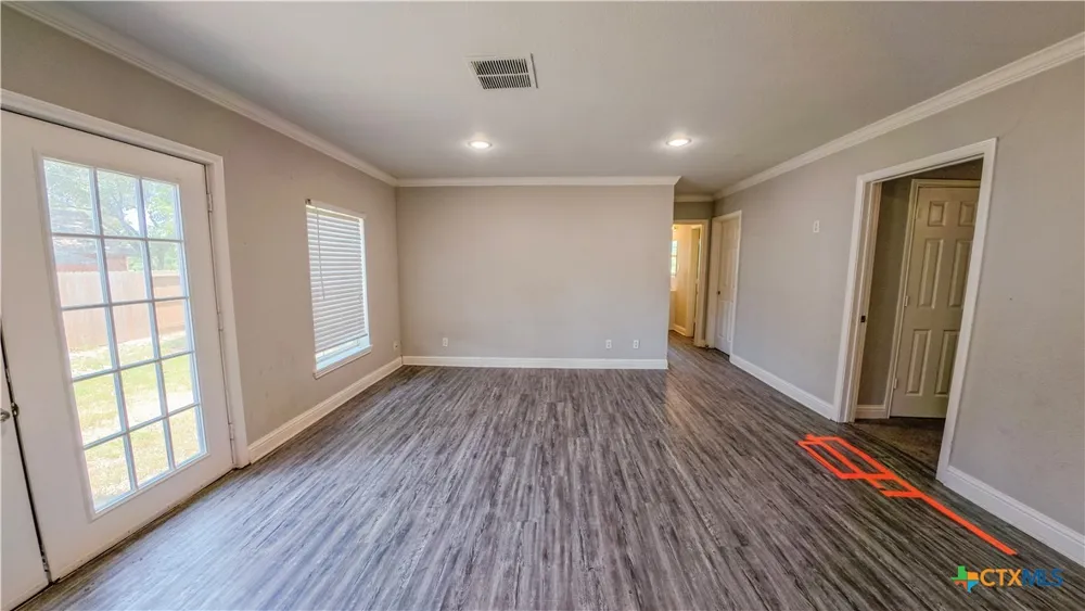 321 Circle Drive Wharton, TX 77488