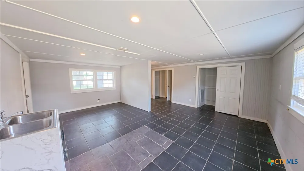 321 Circle Drive Wharton, TX 77488