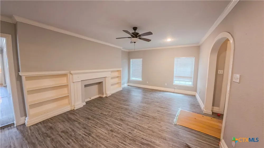 321 Circle Drive Wharton, TX 77488