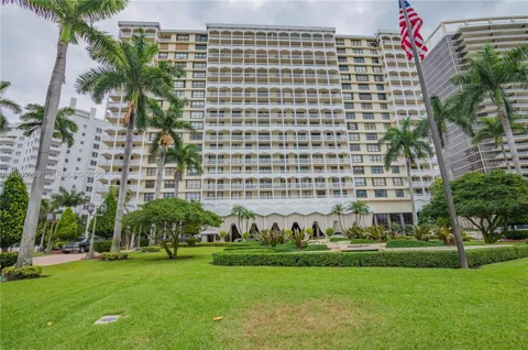 9801 Collins Ave #12Q