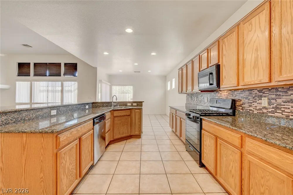 6724 DONNA STREET Las Vegas, NV 89086