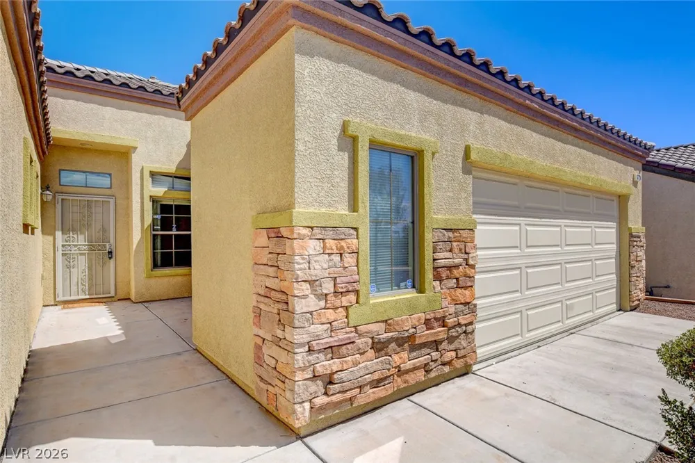 6724 DONNA STREET Las Vegas, NV 89086