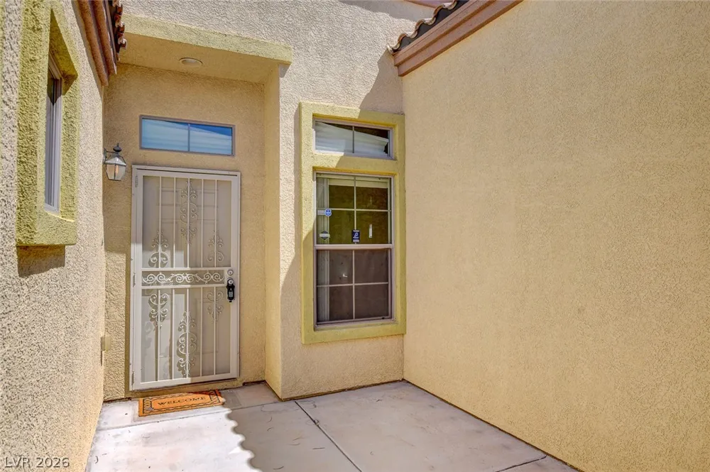 6724 DONNA STREET Las Vegas, NV 89086