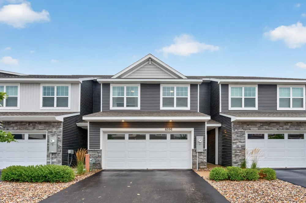 6596 Genevieve Trail S Cottage Grove, MN 55016