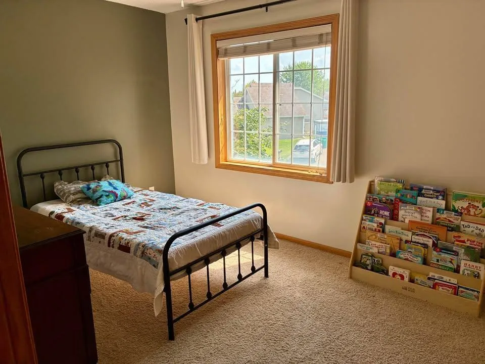 1283 Creekside Drive Waconia, MN 55387