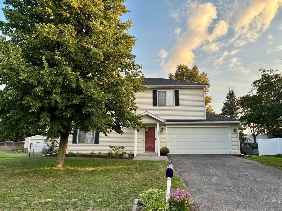 1283 Creekside Drive Waconia, MN 55387