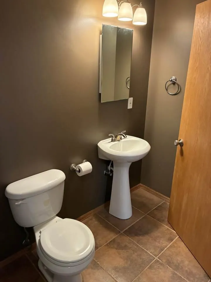 1283 Creekside Drive Waconia, MN 55387