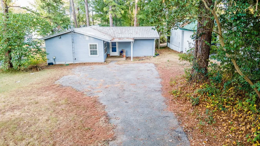 586 County Road 2298 Mineola, TX 75773
