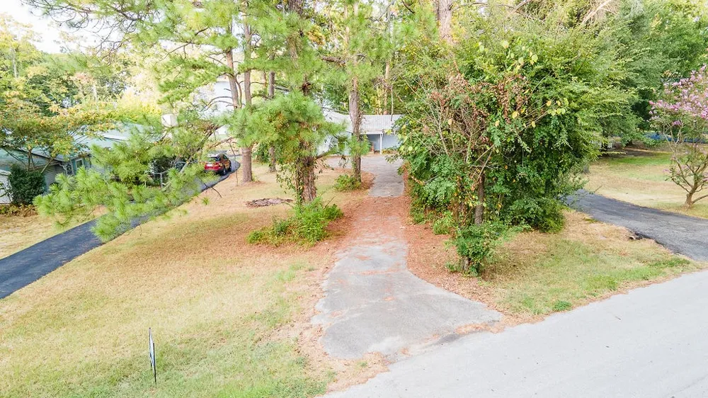586 County Road 2298 Mineola, TX 75773