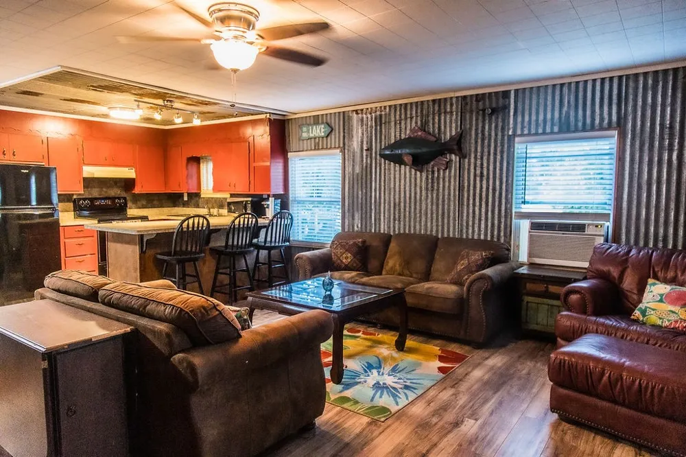 586 County Road 2298 Mineola, TX 75773