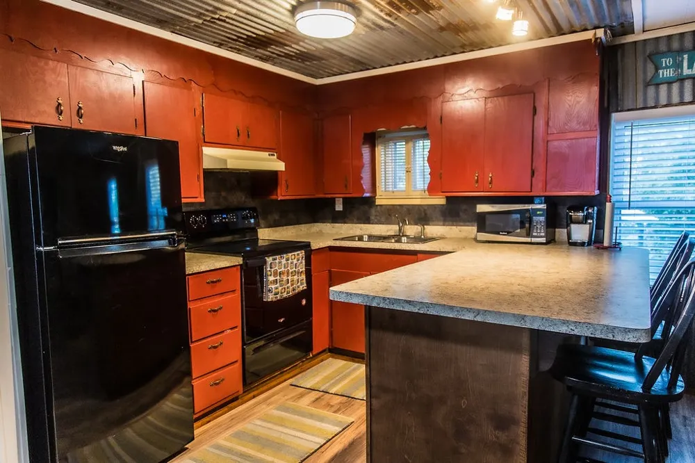 586 County Road 2298 Mineola, TX 75773
