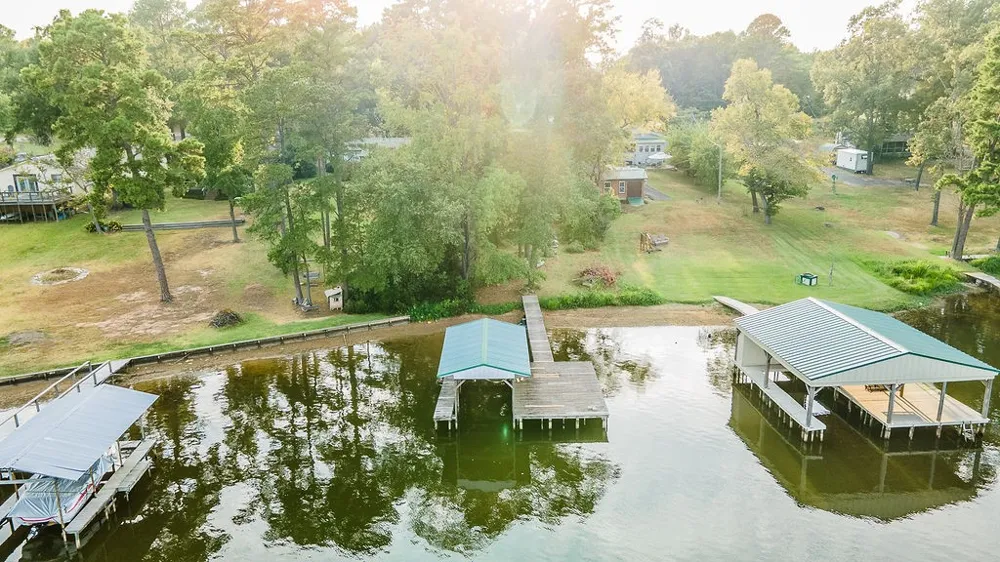586 County Road 2298 Mineola, TX 75773