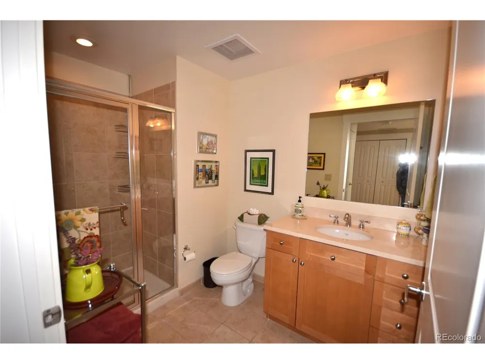 7220 W Bonfils Lane #319 Lakewood, CO 80226