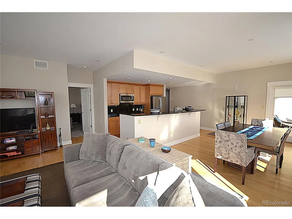 7220 W Bonfils Lane #319 Lakewood, CO 80226
