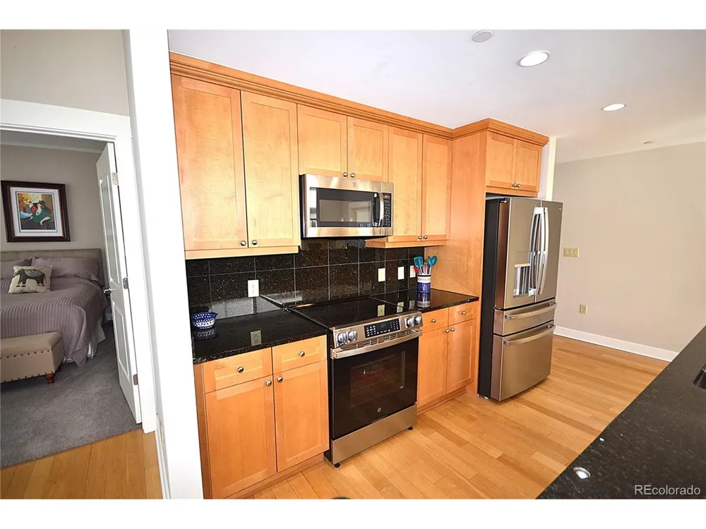 7220 W Bonfils Lane #319 Lakewood, CO 80226
