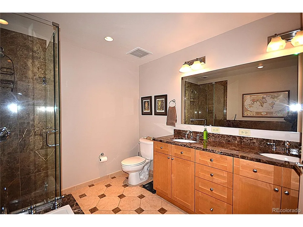 7220 W Bonfils Lane #319 Lakewood, CO 80226