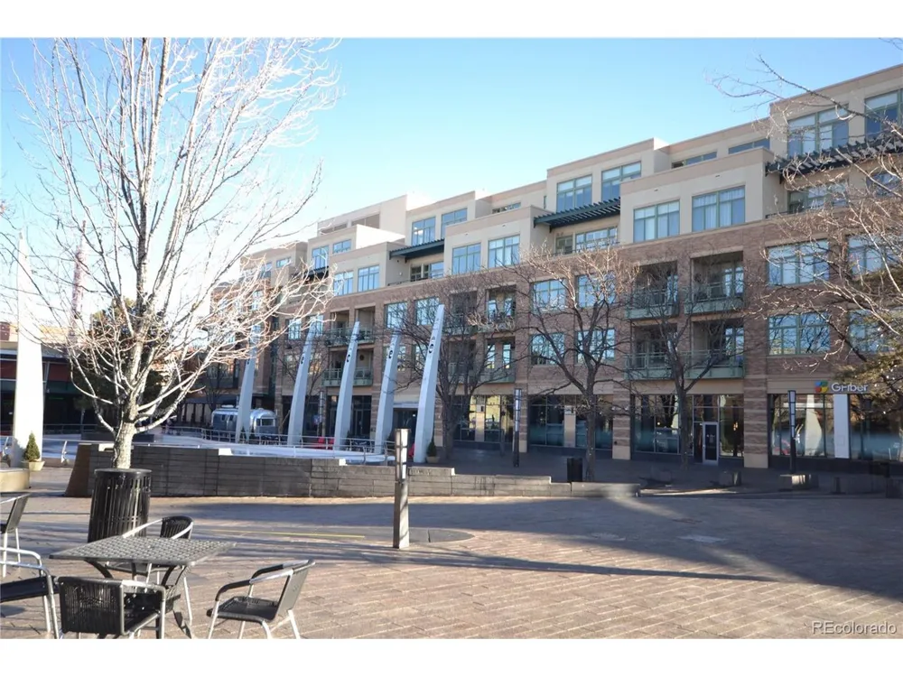 7220 W Bonfils Lane #319 Lakewood, CO 80226