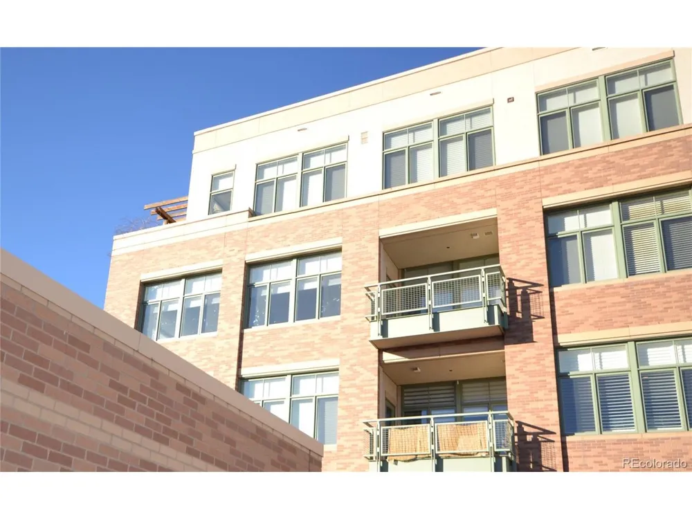 7220 W Bonfils Lane #319 Lakewood, CO 80226