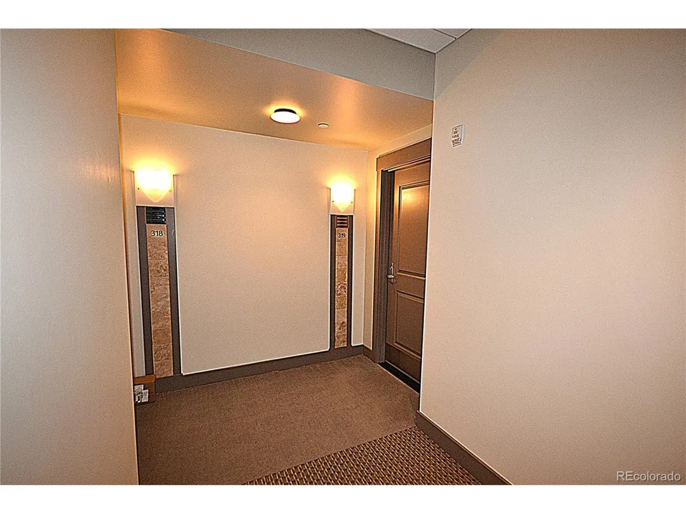 7220 W Bonfils Lane #319 Lakewood, CO 80226