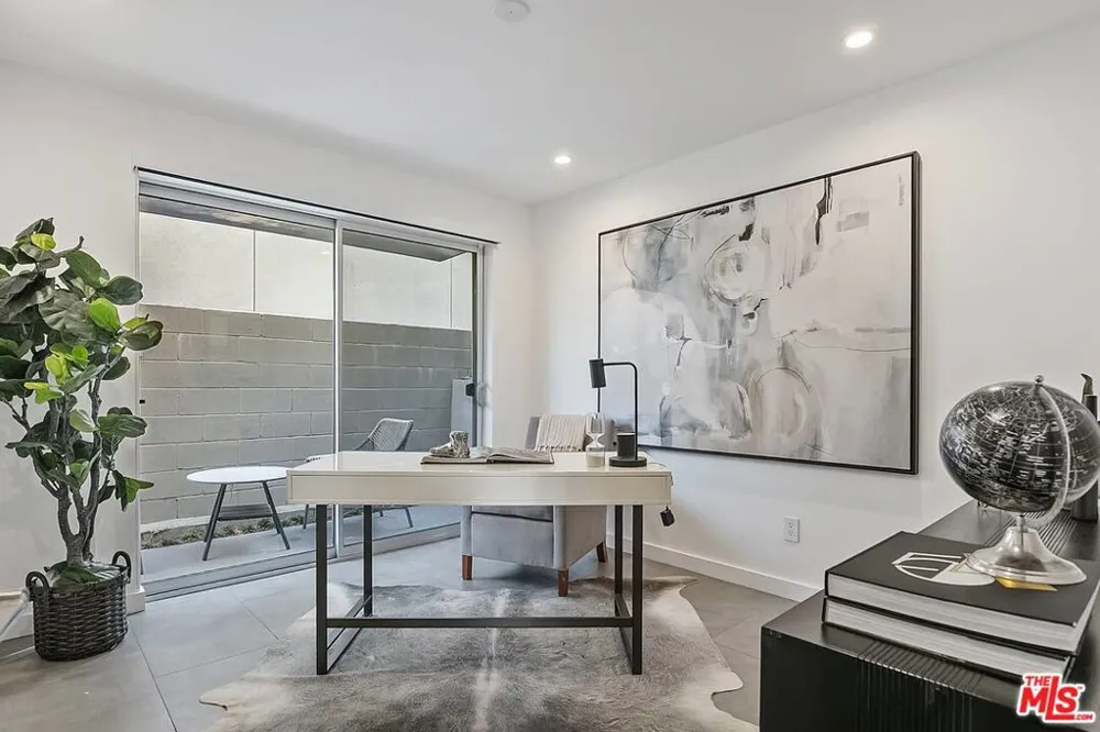 7190 Formosa Fusion Court Los Angeles, CA 90046