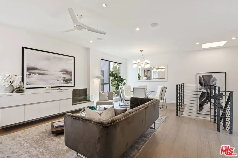 7190 Formosa Fusion Court Los Angeles, CA 90046