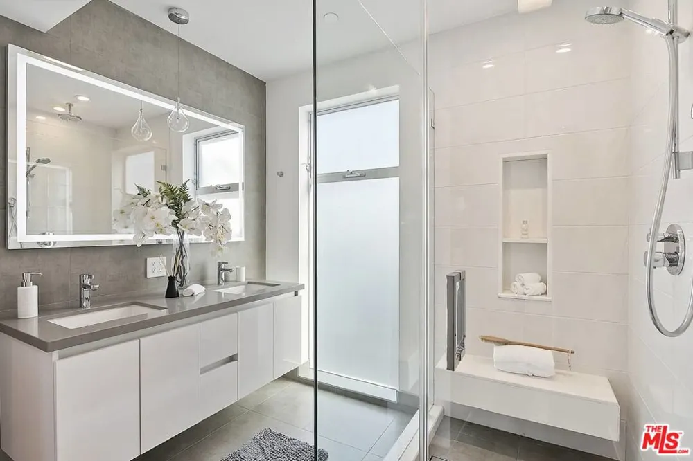 7190 Formosa Fusion Court Los Angeles, CA 90046