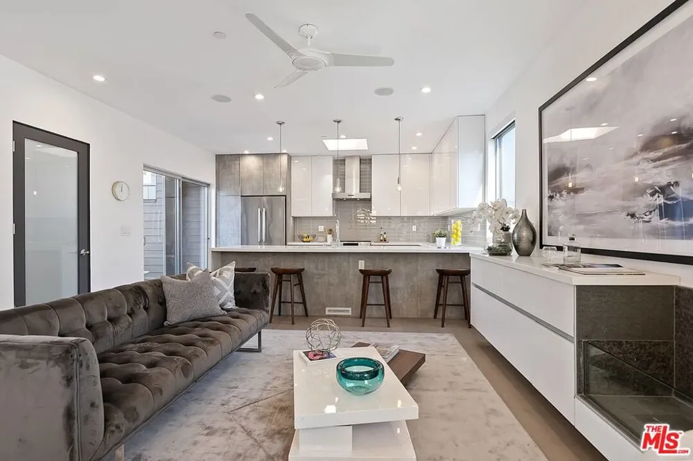 7190 Formosa Fusion Court Los Angeles, CA 90046