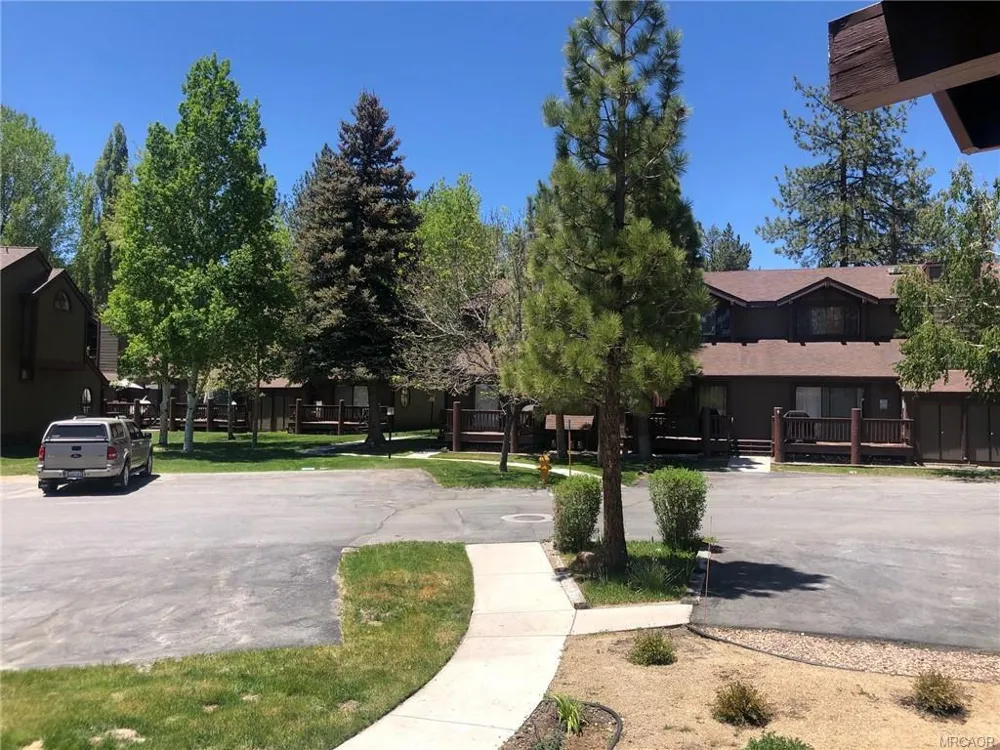 681 Cienega Road #B Big Bear, CA 92315