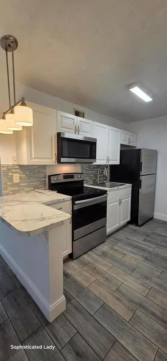 633 11TH STREET West Palm Beach, FL 33401