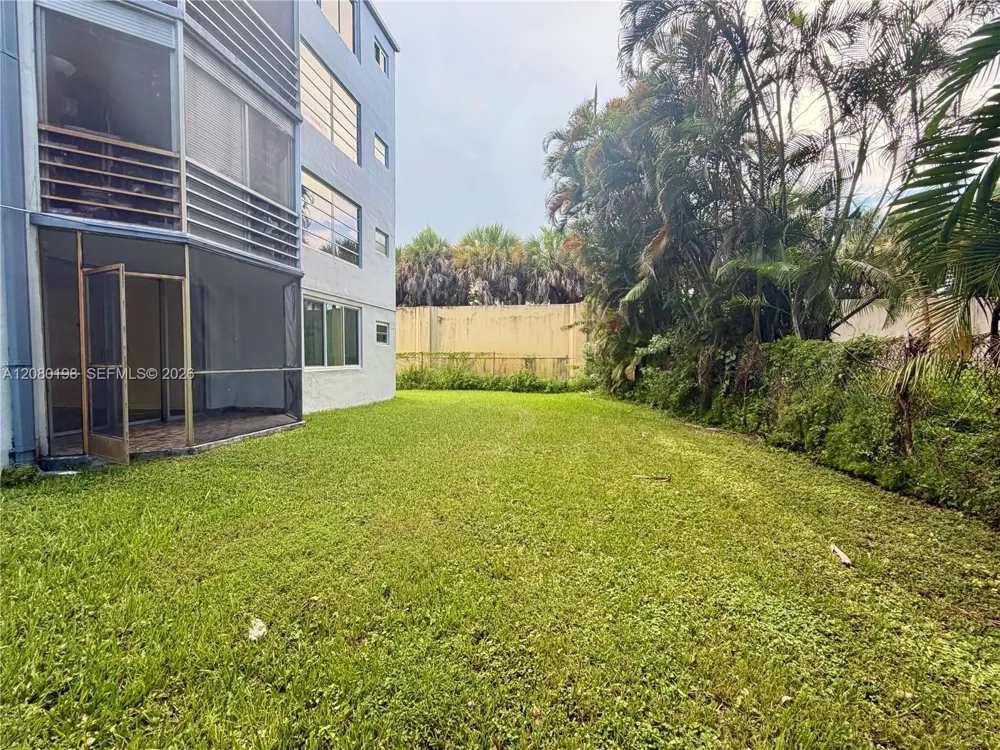 1101 NE 191st St #H101 Miami, FL 33179