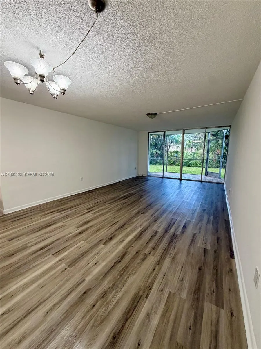1101 NE 191st St #H101 Miami, FL 33179
