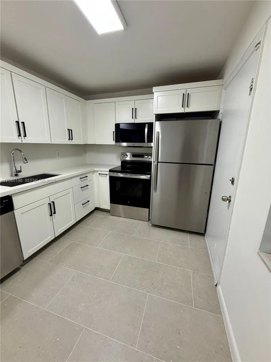 1101 NE 191st St #H101 Miami, FL 33179