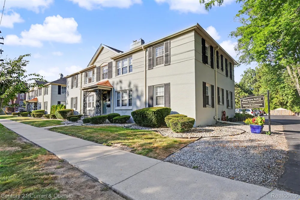 726 S Military Street Dearborn City, MI 48124
